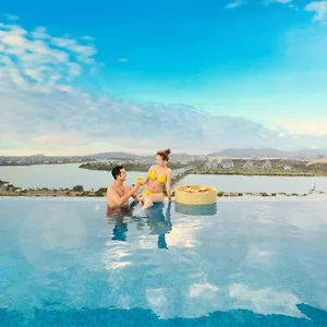 Hotel Rhm Luxury And, Da Nang